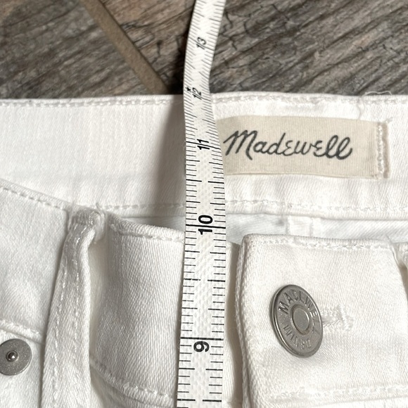 Madewell Cali Demi-Boot Jeans White Distressed Womens 27 NWOT Raw hem Cropped - Picture 6 of 15